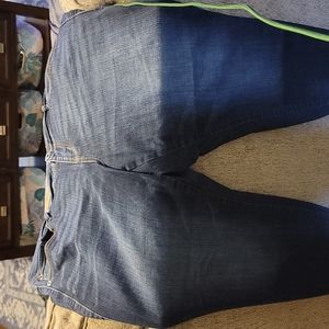 Torrid dark denim premium skinny jeans. EUC! Size 20s. Little stretch.